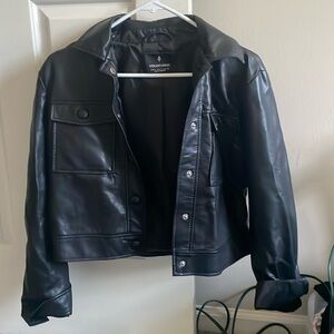 Stradivarius cropped black leather jacket